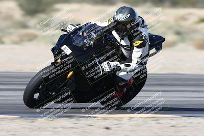 media/Jan-15-2026-Racers Edge (Thu) [[dfebeb70ab]]/3-B Group/Session 4 (Turn 6 Inside)/